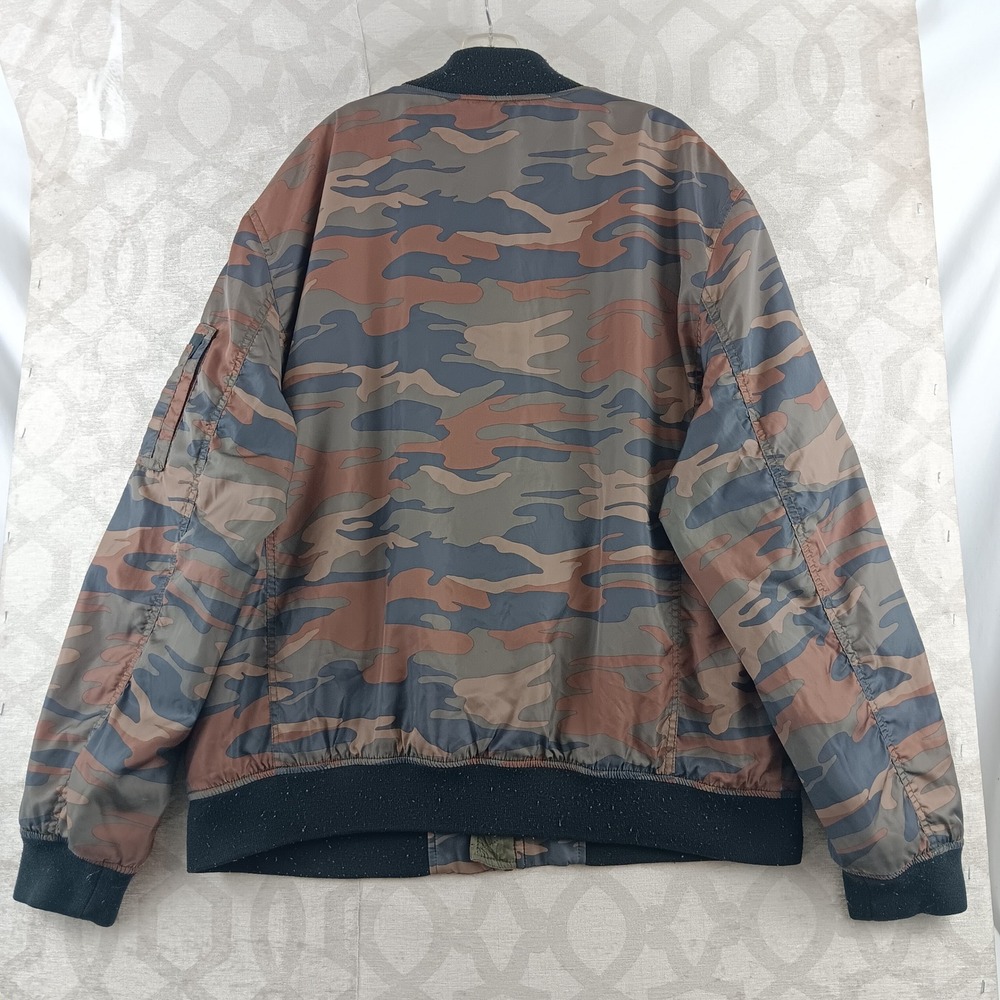 American Eagle Outfitters Camo Bomber Jacket Mens XL Lightweight Zip Front *Read - Picture 2 of 10